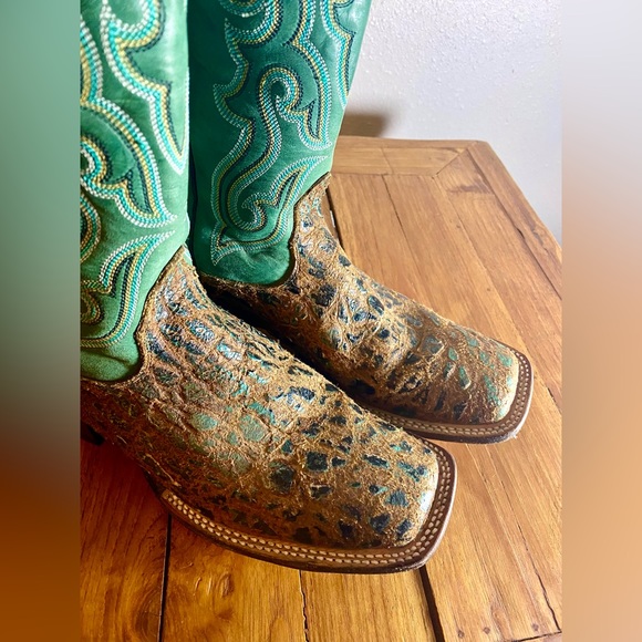 Leopard metallic bullhide cowboy boots. They have turquoise tops - Picture 3 of 7